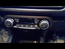 Used A/C Selector Switch fits: 2019 Nissan Kicks ID 27500-5RL5A Grade A