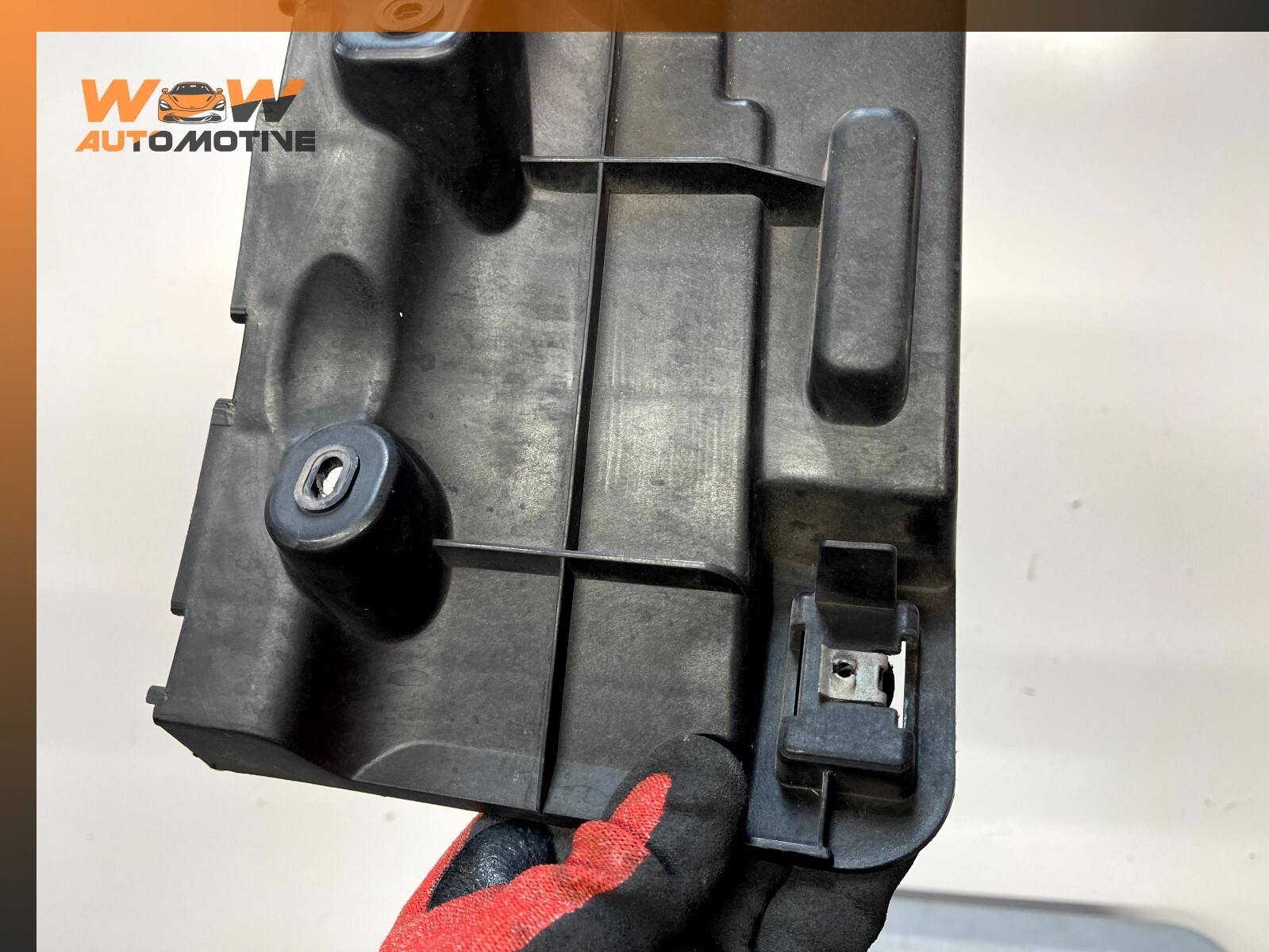 Maserati Ghibli 2014-2017 Rear Left Side mounting bracket