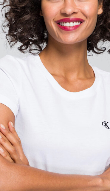 Calvin Klein Jeans EMBROIDERYLOGO SLIM TEE Basic T-Shirts Black White RRP £45 image 3