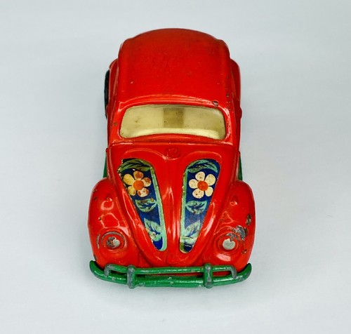 CORGI WHIZZWHEELS VOLKSWAGEN 1200 SALOON BUG BEETLE RED DIECAST 1960s - Picture 2 of 6