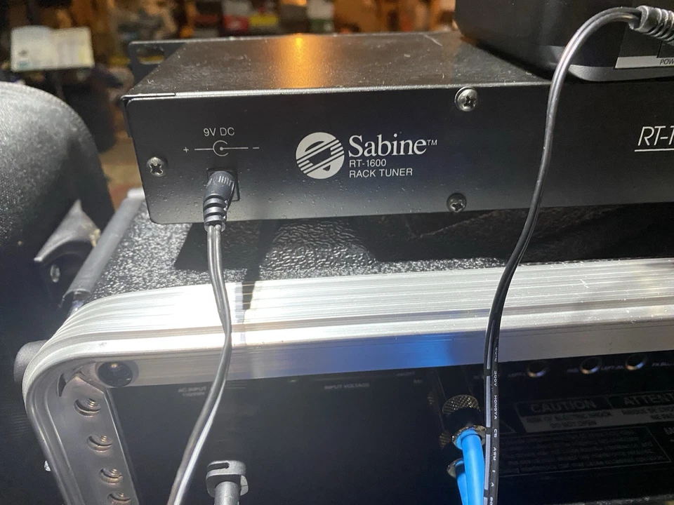 Sintonizador de guitarra cromático de montaje en rack Sabine RT-1600 Foto 4 de 4