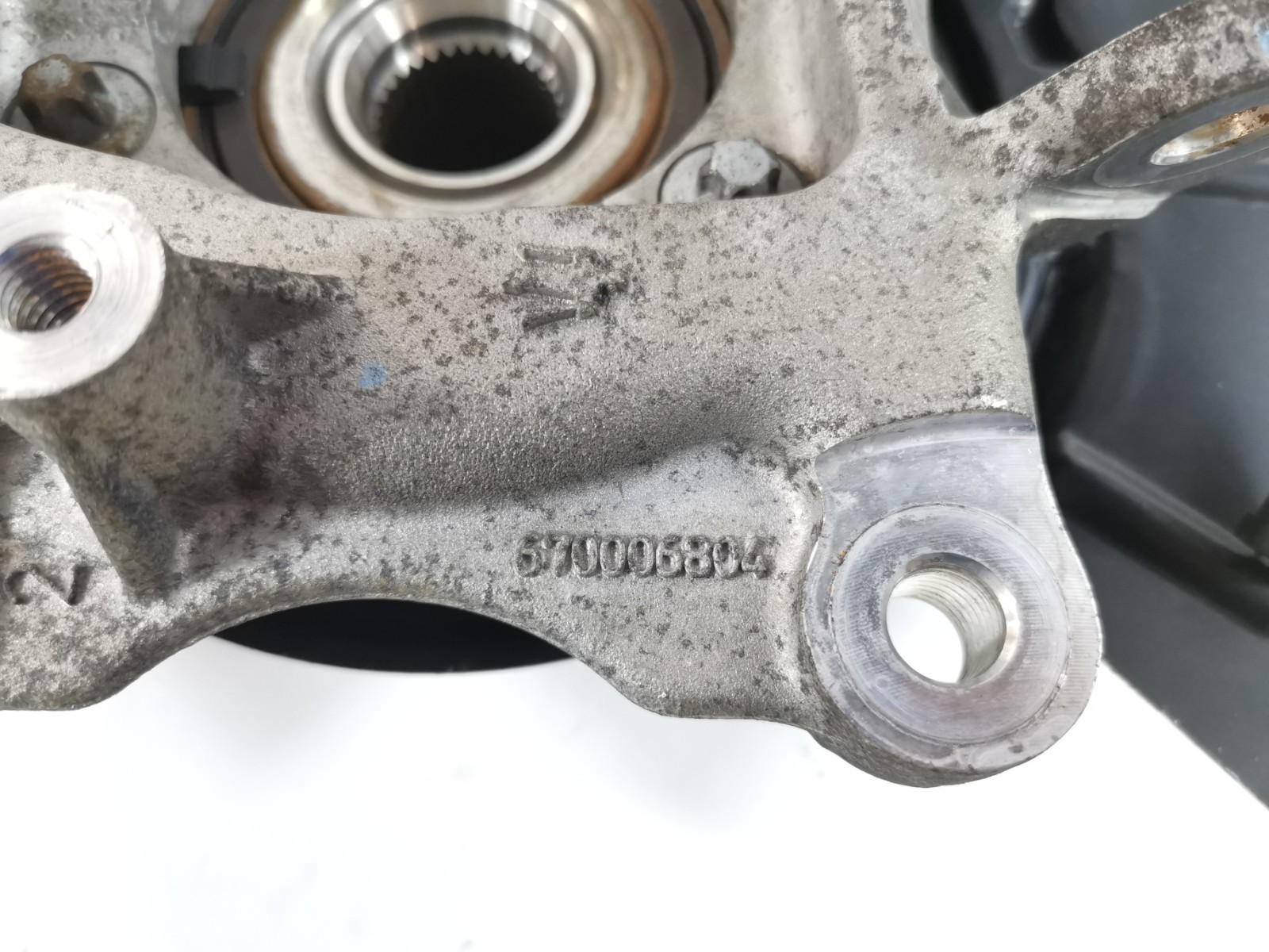 Maserati Ghibli 3.0 RWD Auto 2015 Rear Left Spindle Knuckle With Hub 670006804