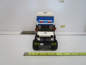 Lego JURASSIC WORLD RAPTOR ESCAPE VEHICLE ONLY SET 75917