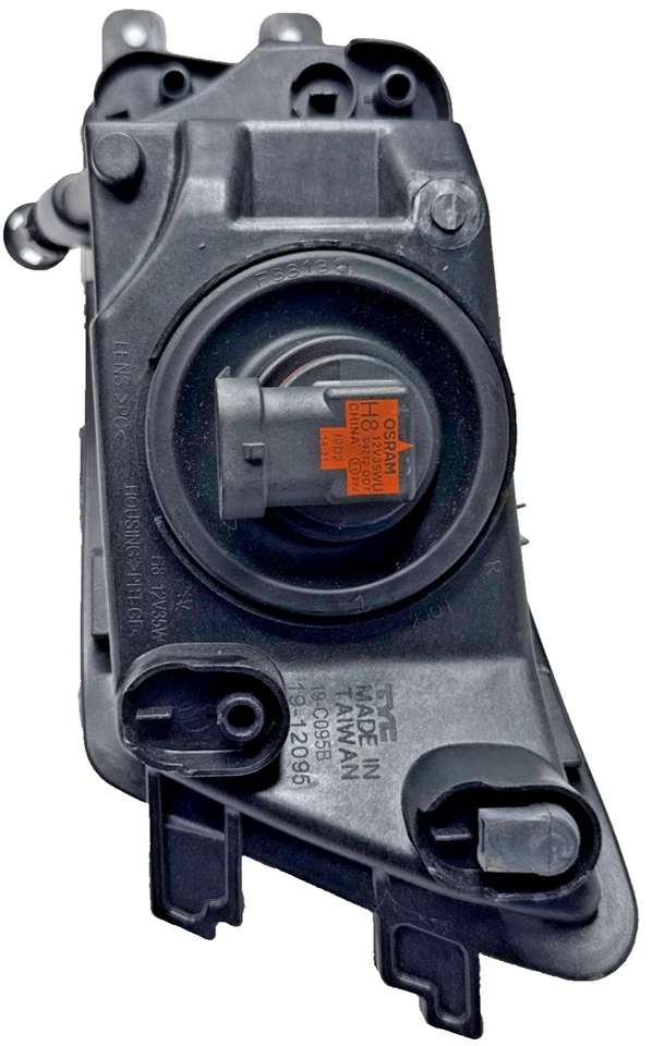 Conjunto de luces antiniebla TYC 19-12095-00-9 CAPA Cert para 12-15 Volkswagen Passat diestro Foto 4 de 4