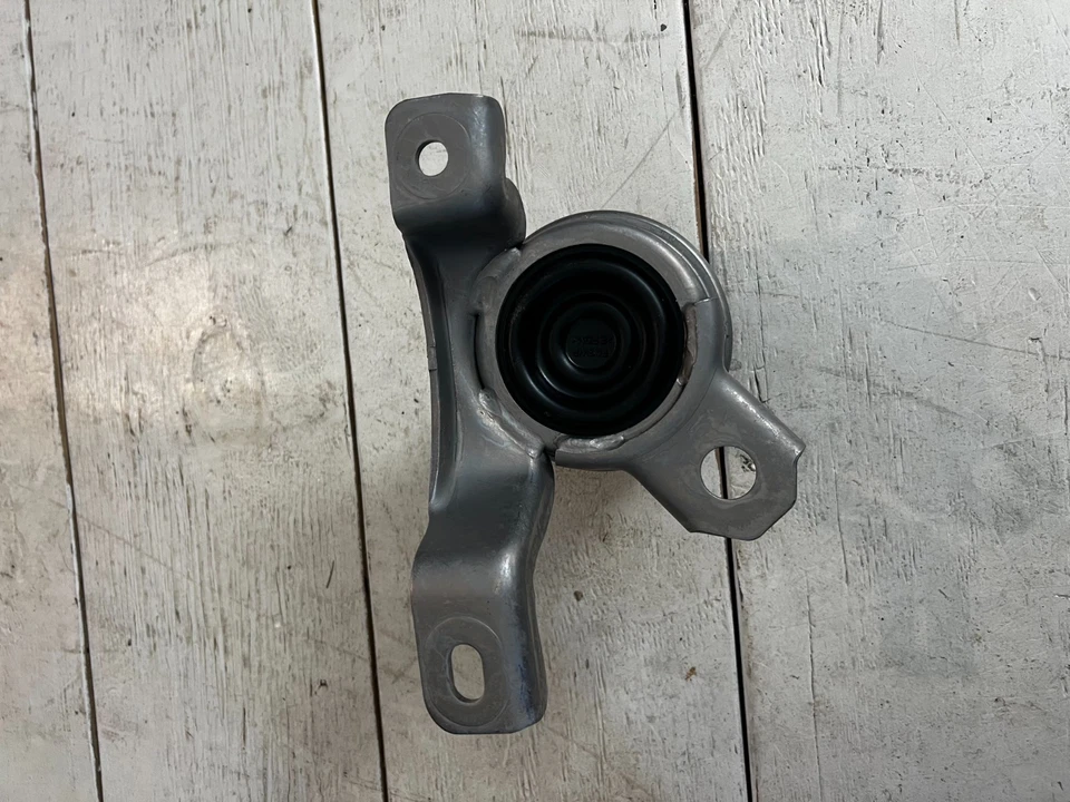 Montaje de motor superior Land Rover - Número de pieza LR021634 ***TOTALMENTE NUEVO*** Foto 3 de 4