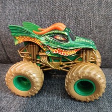 Spin Master Monster Jam Dragon Power Green Beasts Truck 1:64 