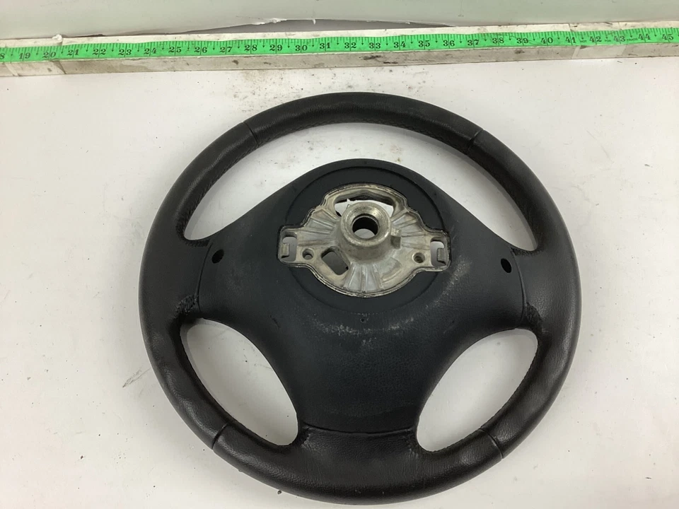 BMW 320i F30 xDrive 2012-2015 volante de cuero 6791304; 6255815 OEM. Foto 4 de 4