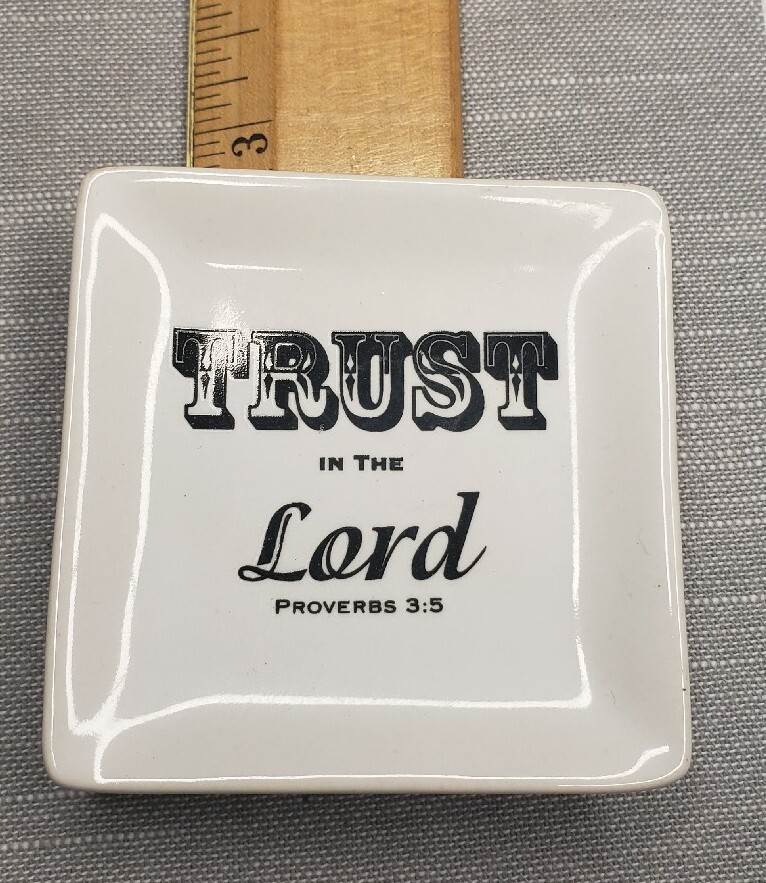 Vintage small ring jewelry plate TRUST IN THE LORD G99
