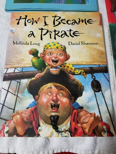 4 books, Napping house,wheres teddy, became a pirate, little mouse straw & bear - Foto 2 di 5