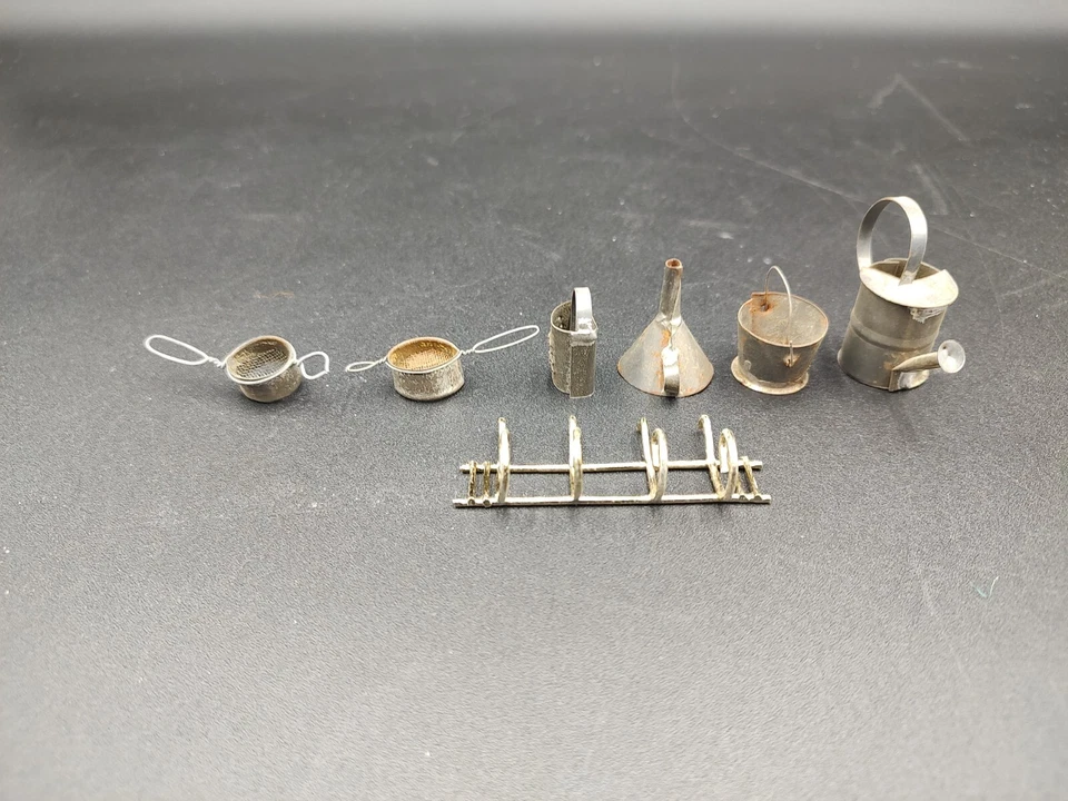 7 artículos de jardín de hadas de metal oxidado vintage cubo regadera embudo   Foto 2 de 4