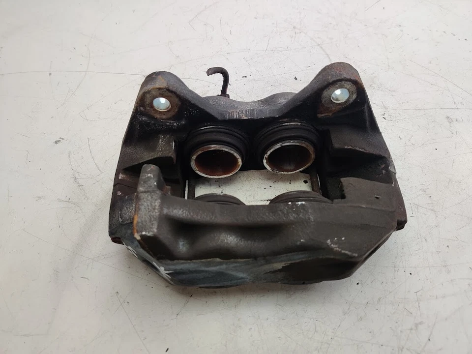 TOYOTA LAND CRUISER COLORADO 3.0 D4D LEFT FRONT BRAKE CALIPER - Image 3 of 3