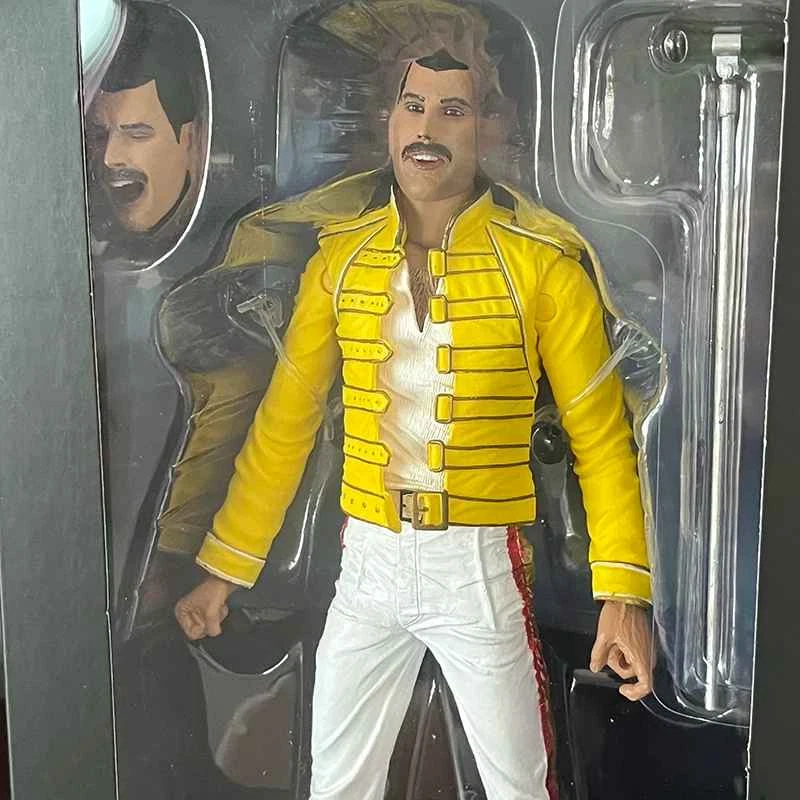 ✅QUEEN FREDDIE MERCURY LIVE AT WEMBLEY STADIUM ACTION FIGURE  18 CM con scatola - Immagine 2 di 4