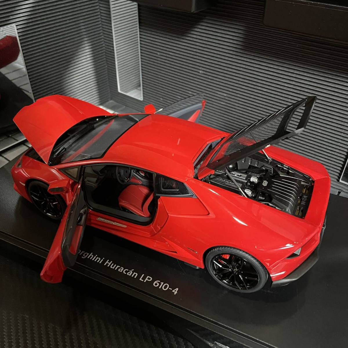 1/18AUTOart Lamborghini Huracán最終値下げにします 1/18AUTOart Lamborghini Huracán最終値下げにします 1