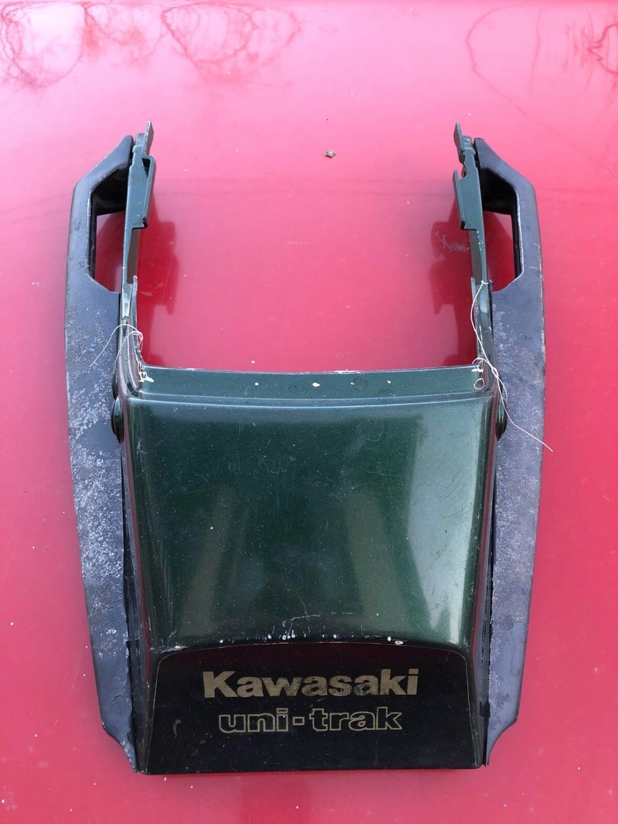 coco出品です 1984-86 KAWASAKI ZX900 NINJA REAR TAIL FAIRING COWL PLASTIC 14025