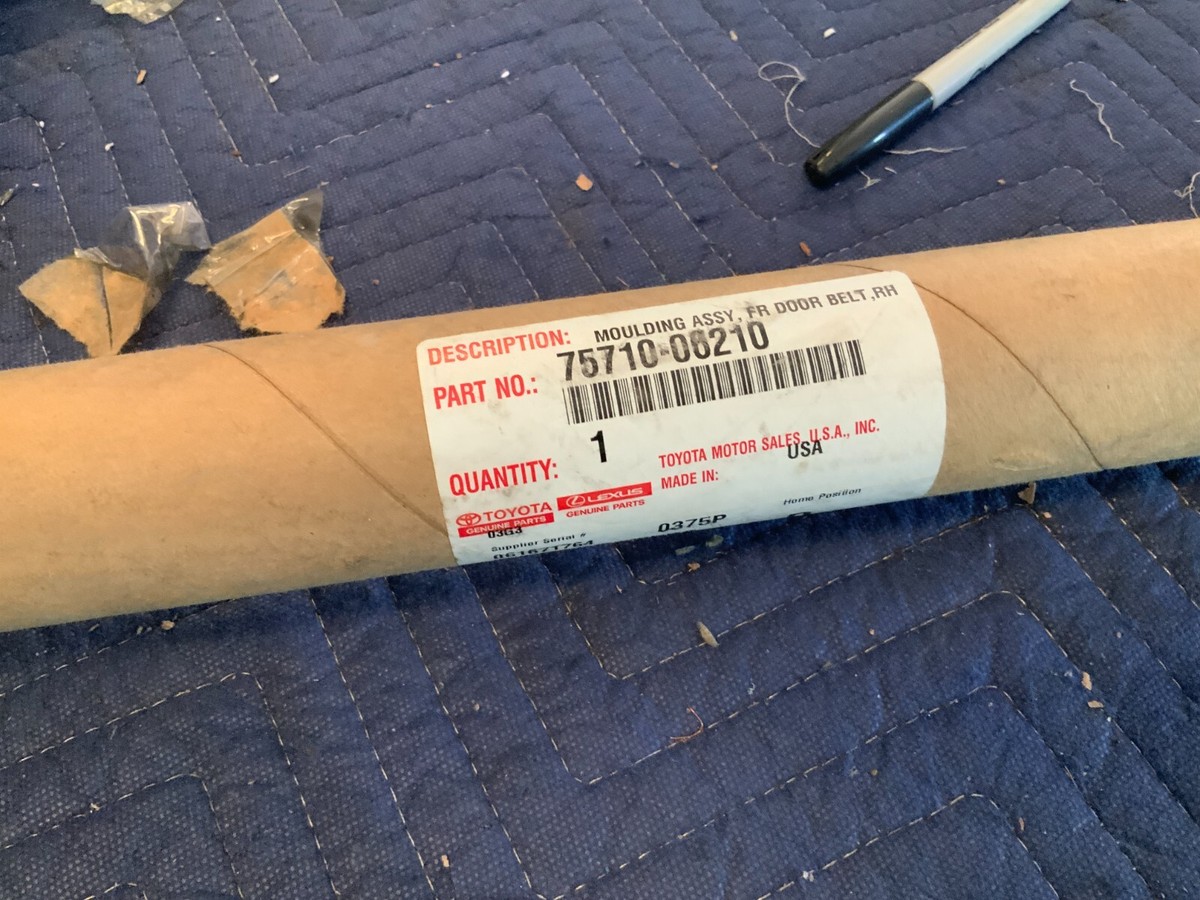 FRONT RIGHT DOOR BELT MOLDING TOYOTA CAMRY 7571006210 | eBay