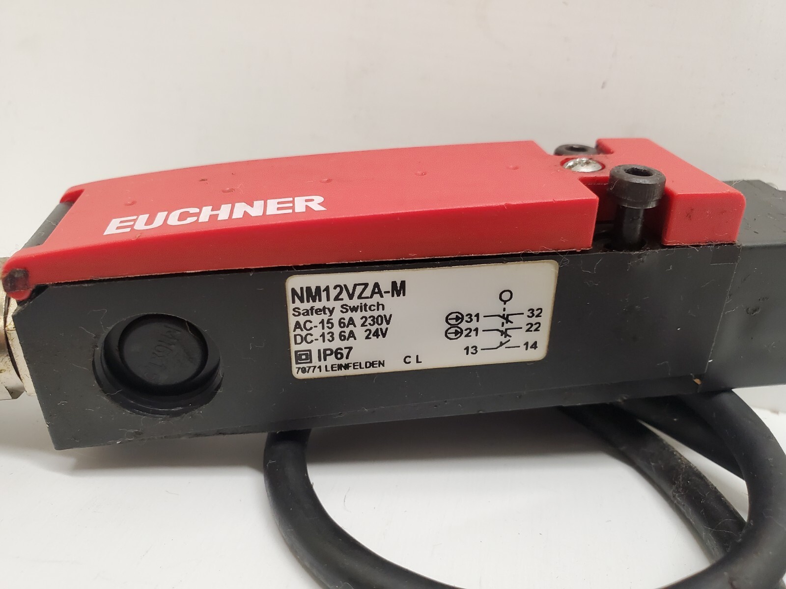 GUARANTEED! EUCHNER SAFETY SWITCH NM12VZAM eBay
