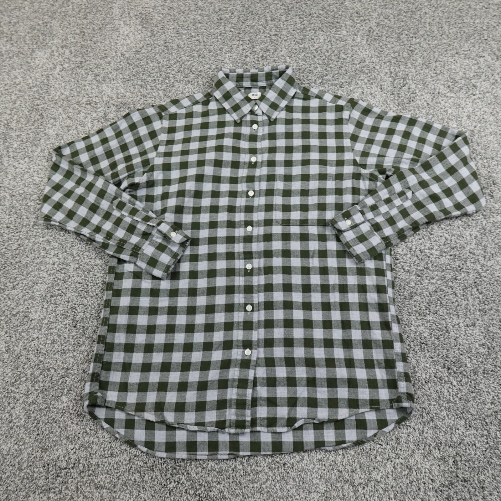 Uniqlo Shirt Womens S Green Gray Check Chevron Long Sleeve Flannel Button Up