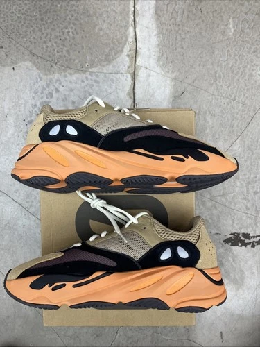 Brandneu Yeezy 700 Enflame Amber - GW0297 - Größe 9,5 US - 9 UK - 43,5 EURO