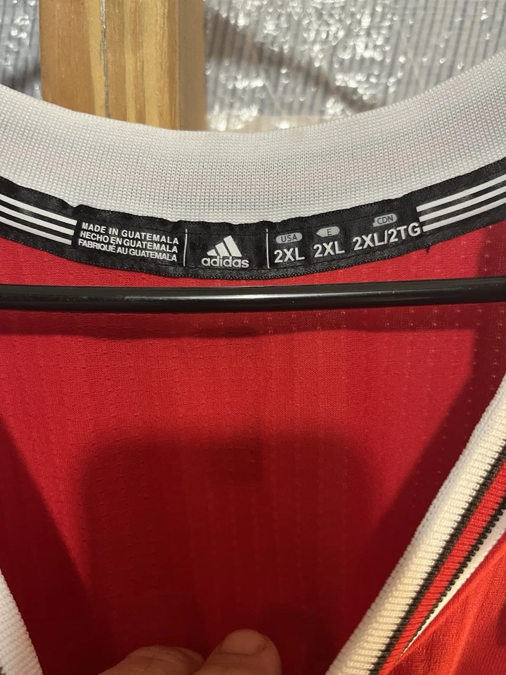 Camiseta Adidas Derrick Rose #1 Chicago Bulls Swingman Talla 2XL Foto 4 de 4
