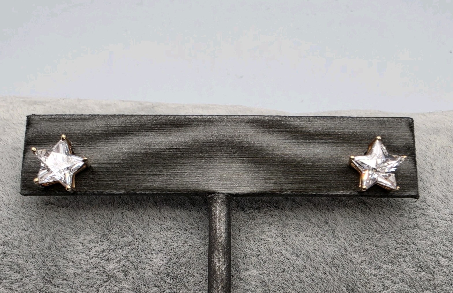 Star Shaped Cubic Zirconia Stud Earrings Diamonique DQ 14Kt Yellow Gold 1.74g
