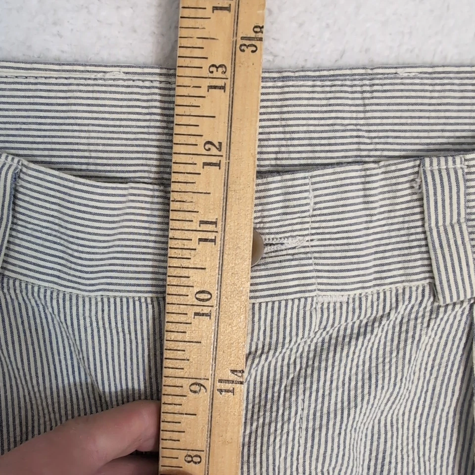 Bills Khakis Shorts Mens 32x9" Seersucker Blue Cream Striped Pleated USA Made - Image 4 of 4