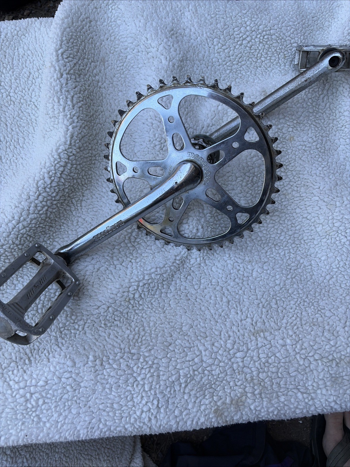 Old school MONGOOSE Stamped CRANKS, SNOWFLAKE, BOTTOM BRACKE