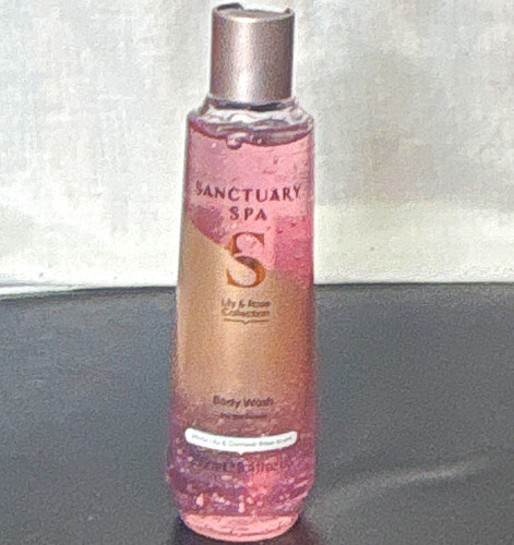 Sanctuary Spa Lily & Rose Body Wash Jojoba Beads White Lily & Damask Rose 250ml