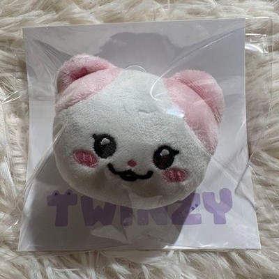 ITZY TWINZY NAong ユナ ぬいぐるみ 未開封 ITZY twinzy naong Yuna Plush Toy Badge | eBay
