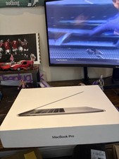 Apple MacBook Pro 15” 2019 | i9 32GB 512GB Space Grey bundle Open Box + Charger 