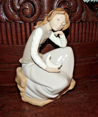 Hochwertige Künstlerfigur-LLADRO-DAISA-um 1980--Mädchen mit Taube-aus Porzellan