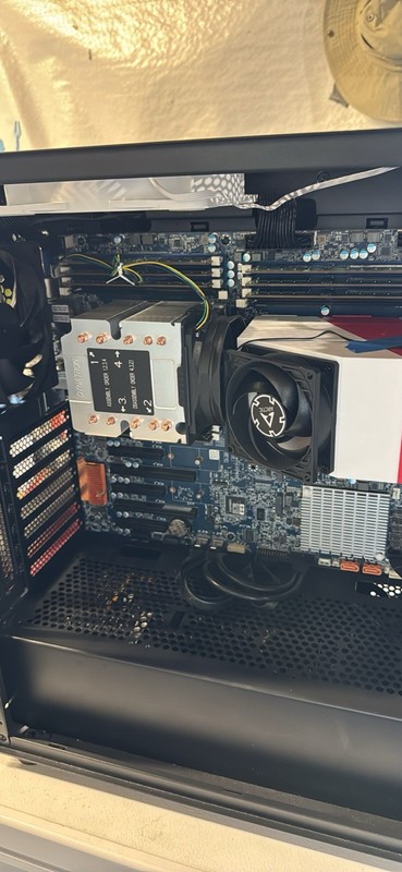 Gigabyte MD71-HB0 + 2x Xeon Gold 6240 + 192 GB DDR4 ECC RAM