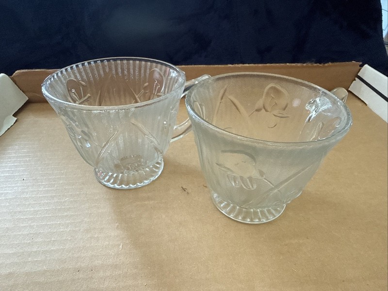 eight Clear Iris And Herringbone Cups