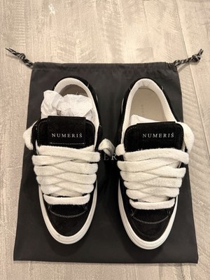 Numeris Size 11 Men's Black White