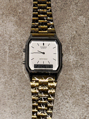 Casio Quartz Quarz Armbanduhr Analog/Digital quadratisch weiß gold Edelstahl