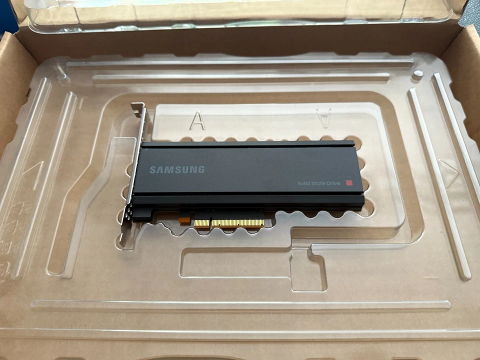 6.4TB Samsung PM1735 SSD PCIE 4.0 NVME MZ-PLJ6T40 MZPLJ6T4HALA-0007