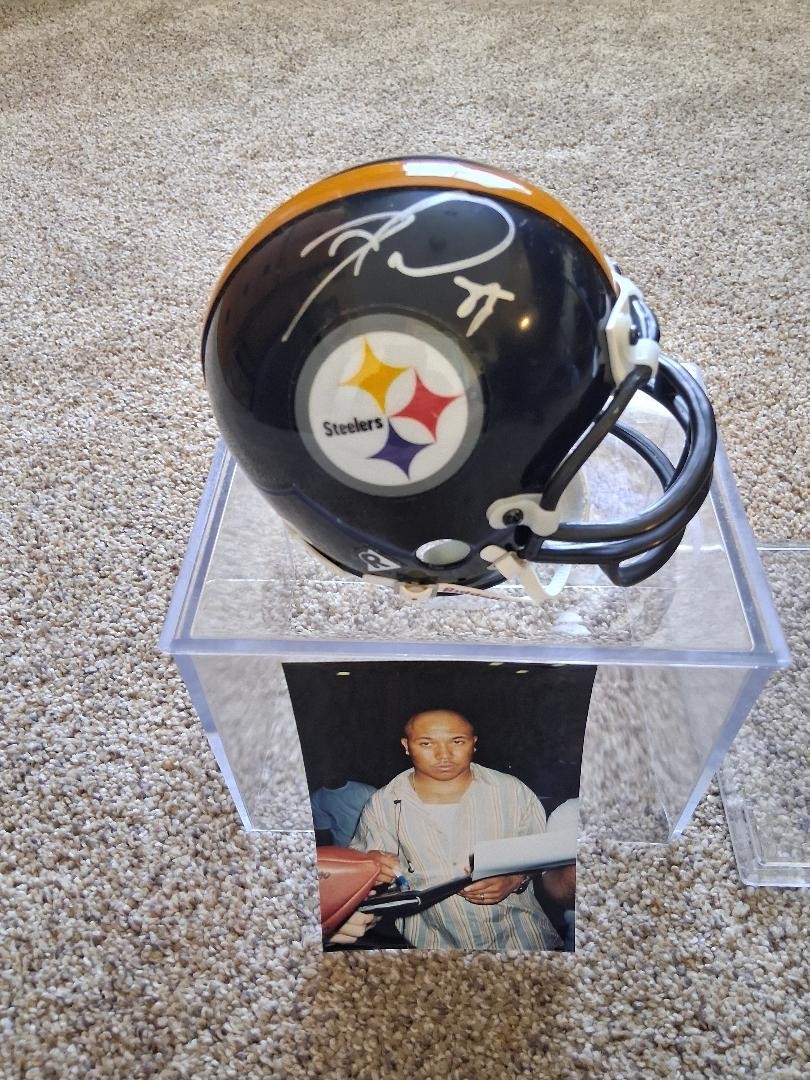 Hines Ward Signed Pittsburgh Steelers Riddell Mini Football 