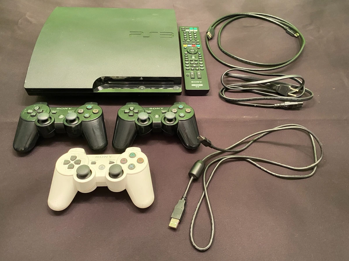 Sony Console PS3 Slim 120 GB Black Bundle 3 Controllers 1 TV