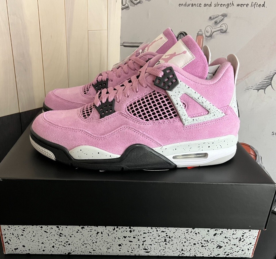 Air Jordan 4 