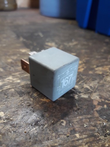 VW Relais 167 Kraftstoffpumpe VW Golf Polo Pasat Audi