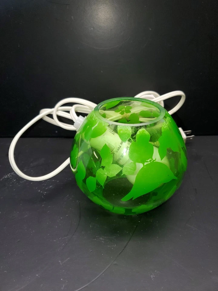 IKEA Knubbig. "Luz de acento verde vintage con flores y pájaros tamaño 4,5"" diámetro" Foto 4 de 4