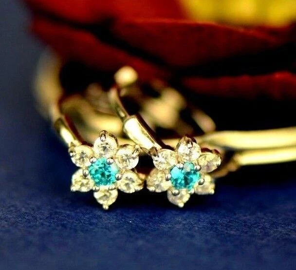 Pendiente aro Huggies flor oro blanco 14k piedra de nacimiento Foto 4 de 4