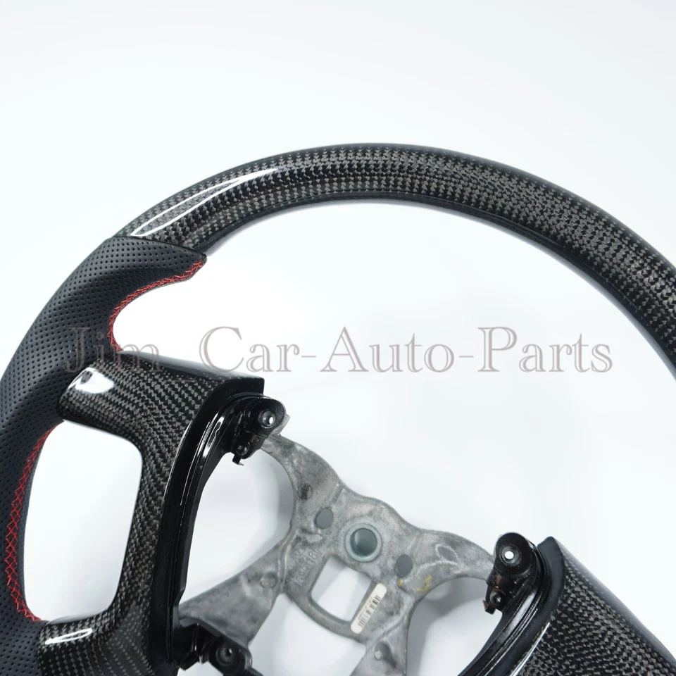 Real carbon fibre steering wheel for Cadillac Escalade - Image 3 of 4