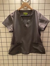 CROCS Scrub Top Size Medium 3 Front Pockets Gray V-Neck Medical Apparel Women  s