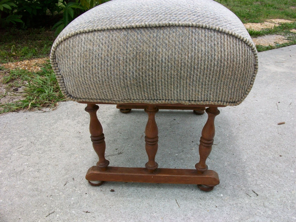 Footrest French Country Foot Stool Hollywood Regency Cottage Victorian Colonial - Image 3 of 3