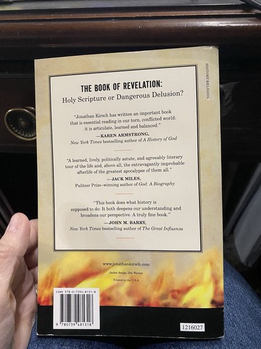A History of the End of the World: How the Most Controversial Book i - VERY GOOD - Imagen 2 de 2