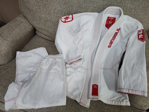 Sanabul Future Legend Brazilian Jiu Jitsu Niños Blanco/Ref talla K3. - Imagen 1 de 9