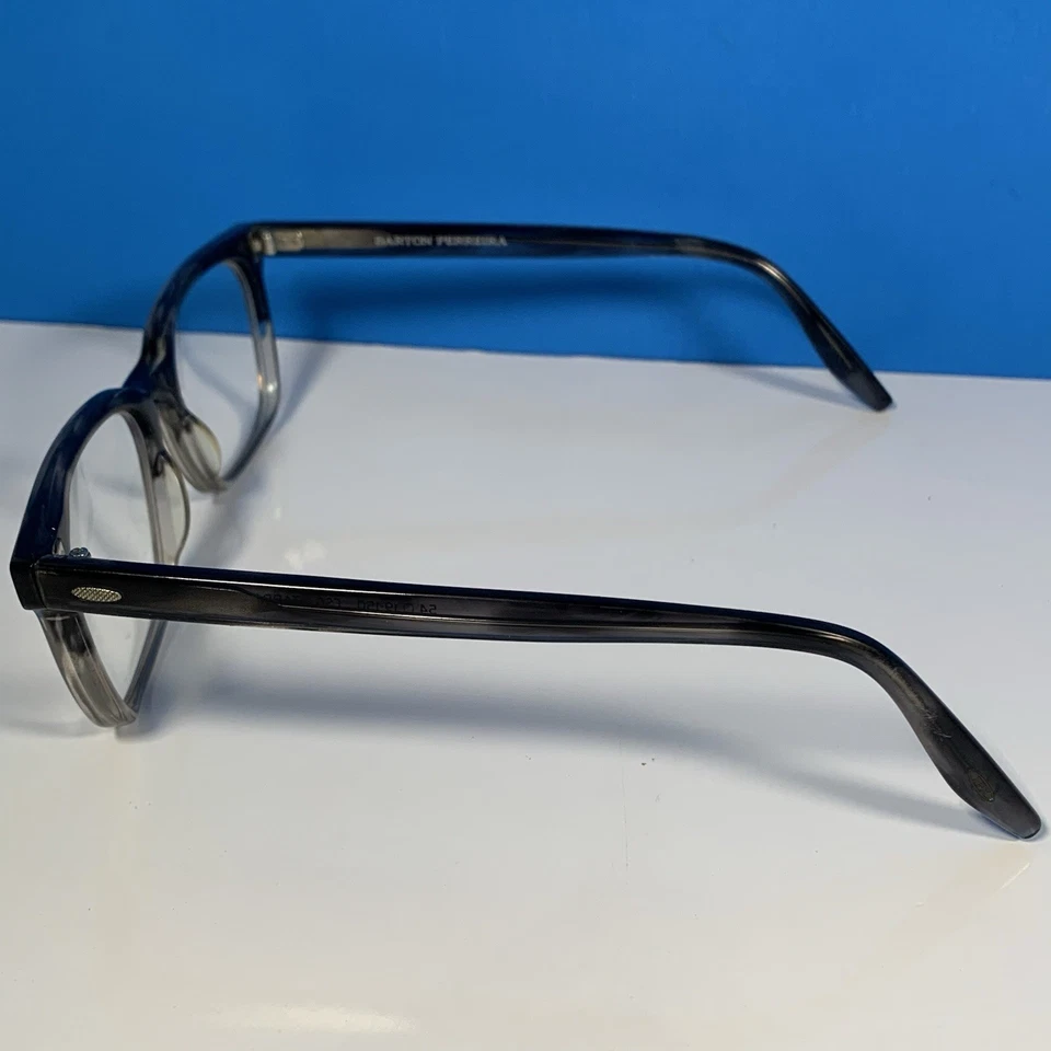 Monturas de gafas Barton Perreira TARRANT solo para hombres y mujeres ovaladas negras $248 MSPR Foto 2 de 4