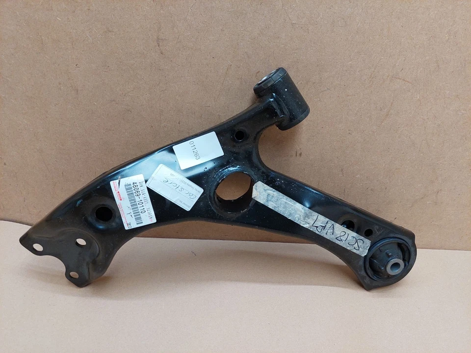 Toyota C-HR Mk1 Front Left Lower Control Arm 16-23 4806910110 Genuine NEW - Image 3 of 4
