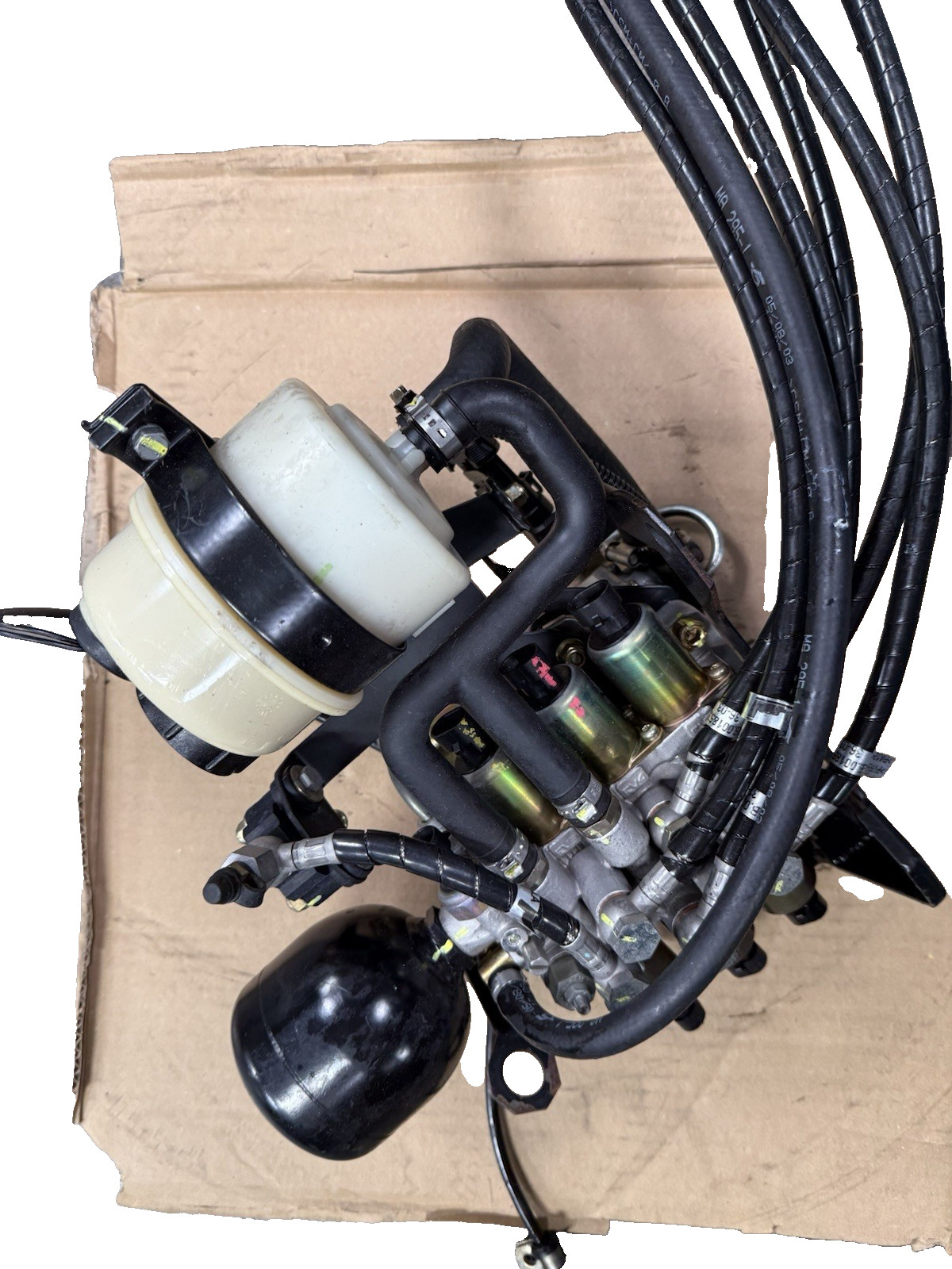 Ferrari 575 F1 Hydraulic Actuator and Power Unit with Pump and Lines