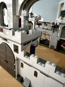 LEGO Castle: King's Castle Siege (7094) 98% Complete